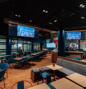 SPORTS BAR
